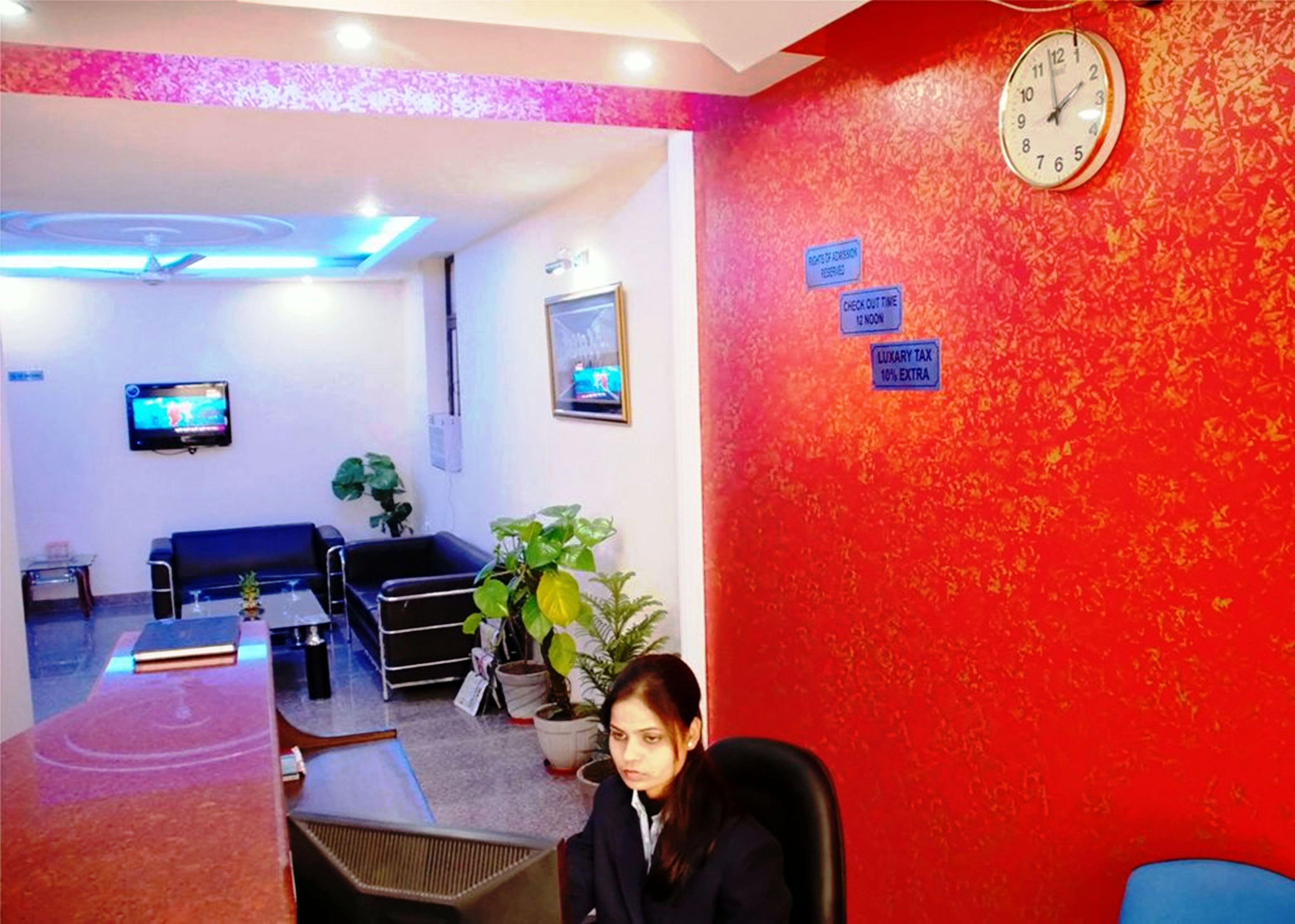 Airport Mayank Residency Bed & Breakfast 3*