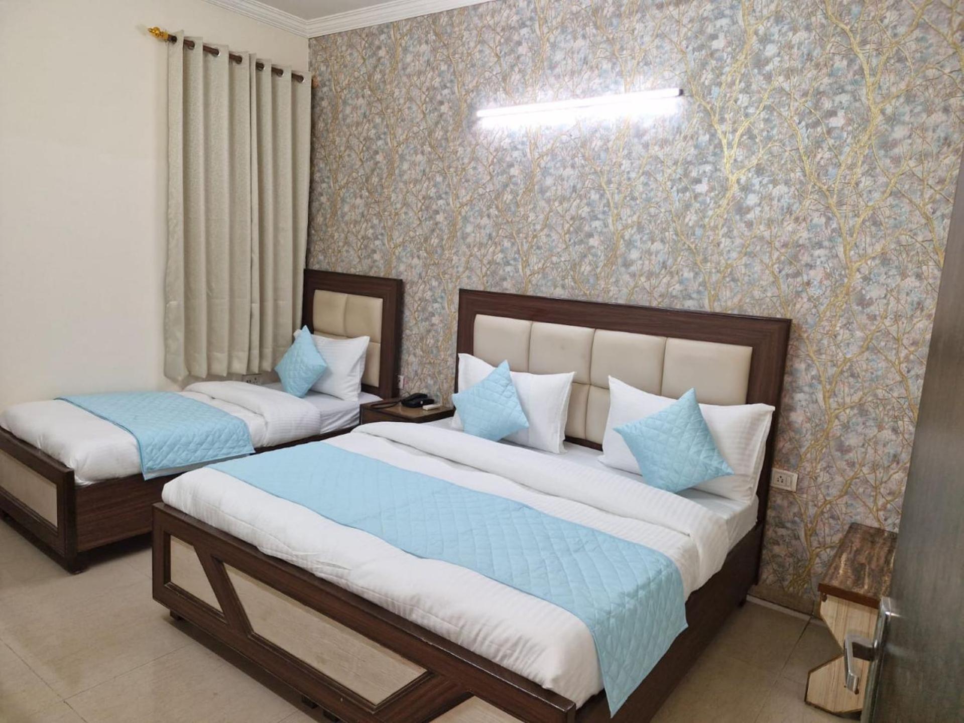 Bed & Breakfast Airport Mayank Residency