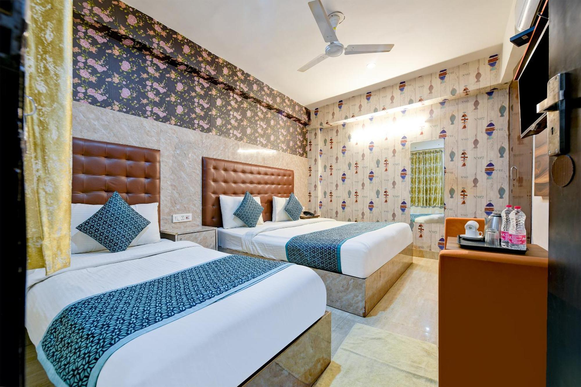 Airport Mayank Residency Bed & Breakfast