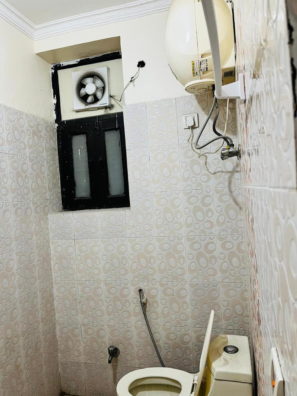 Bed & Breakfast Airport Mayank Residency
