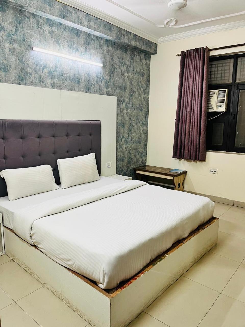 Couette-café Airport Mayank Residency 3*